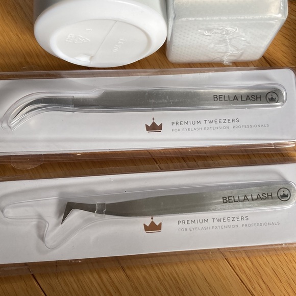 Bella Lash TapeX Lash Extensions System - Picture 4 of 6